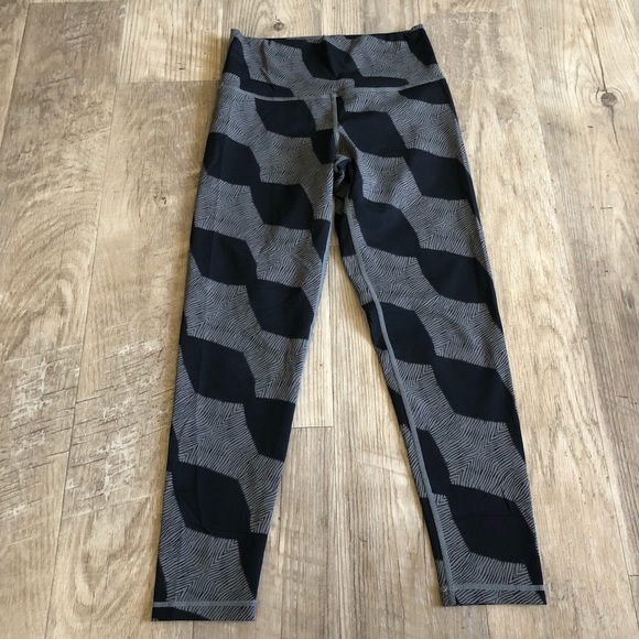 aerie Pants - aerie Chill. Play. Move. Gray/Black Leggings.
